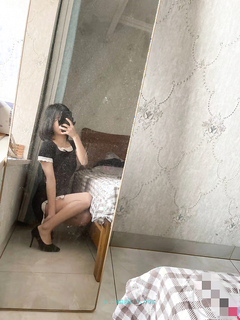 真實亂倫紀實！老色胚舅舅和外甥女亂倫，妹子是個可愛蘿莉，把她灌醉 操她，外甥女被他操吐了