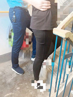 海角社區女主視角亂倫新作-我的小計謀得逞 跟老爸來個車震 結果老媽電話打來