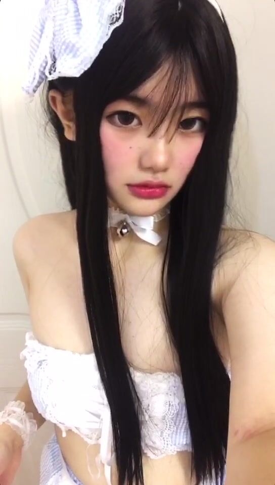 皮皮蝦網紅純欲女神【在下小羊】人前傲女，人後母狗，被金主包養定製私拍各種裸舞紫薇視頻207V (130)