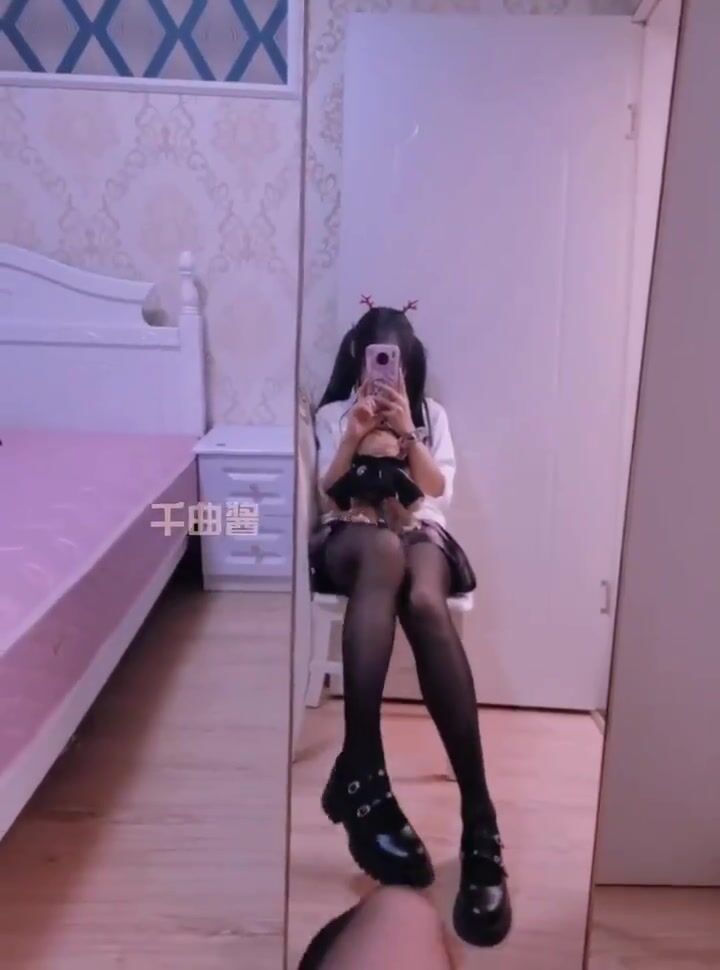 推特字母圈上海蘿莉風殘忍調教女大神【千曲醬】花樣百出極限虐奴~龜頭責罰強製取精馬眼酷刑 (174)