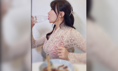 家有美妈 妈妈的穴永远是最温暖的 插了好半天才在妈妈的引导下进入 羞耻后入特别爽.