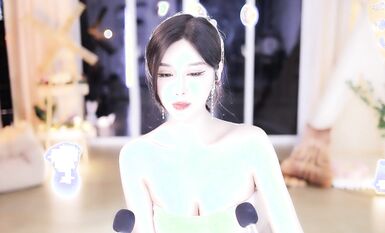 2022最新藏寶圖之舞神一姐『小恩雅』高潮表情加強版 切換VR視角超爆 高清 (5)