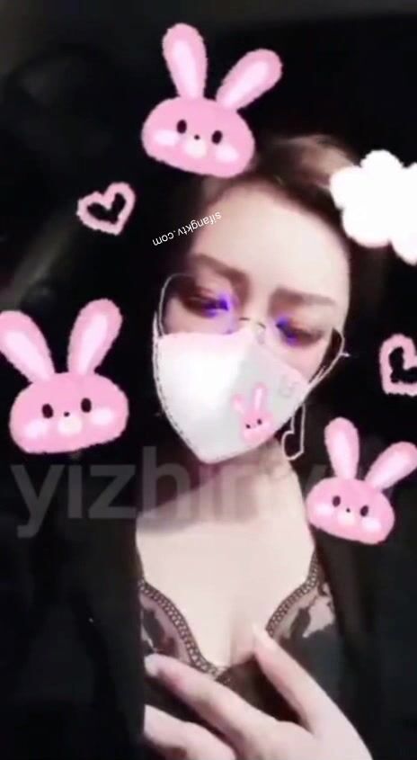 推特24萬粉騷貨『大婊姐』私密群淫語群P私拍 網紅美乳各種劇情啪啪 真人實戰 高清 (4)