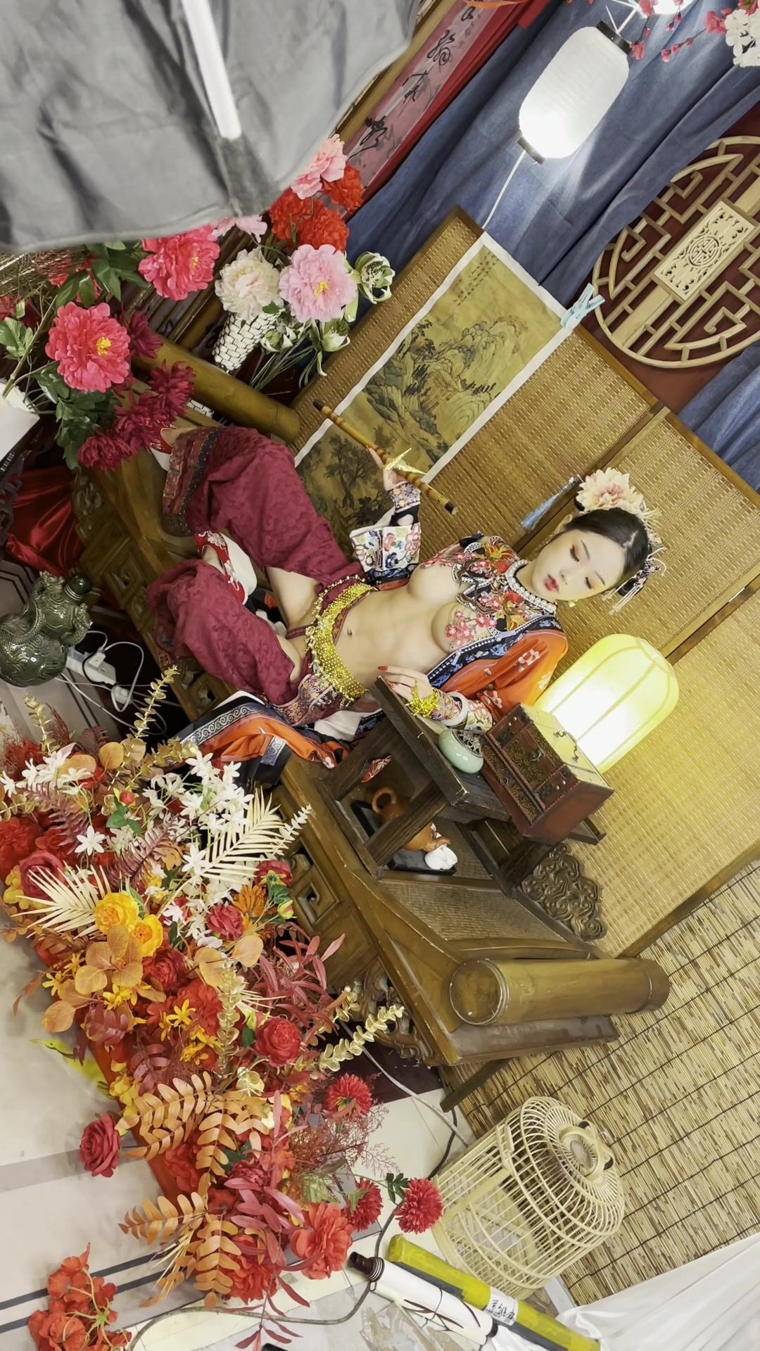 推特女神@鈦合金TiTi之高端頂級攝影系列 滿清服飾 (1)