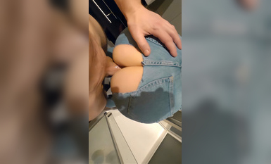 精品蜜桃臀，牛仔裤后入