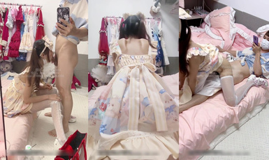 反差清純小蘿莉【軟軟兔Lt774523412】樓梯偷偷吃哥哥大雞巴，被哥哥大雞巴塞滿小騷穴，操的想淫叫又不敢叫~緊張刺激太上頭了