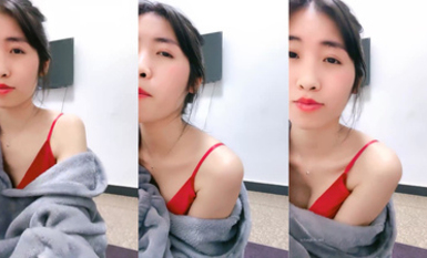 2024年1月新作，新人，校花級女神，美到爆炸，【一隻酸檸檬】，挺有氣質的一個美女，獨居家中柳腰翹臀扭起來 (2)