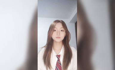 年度強烈推薦！【萬里挑一的美眉 陽陽】才19歲，9分超高顏值 勻稱身材！打炮自拍吐血推薦！顏值吊打各路網紅