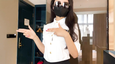 天花板級約炮大神『Adeless2』反差小白領打電話給男友，問他什麼時候回來上班！人生贏家約炮 白領 人妻 御姐① (1)