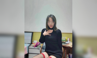 重慶xx職業學院 楊x 23 C罩杯 在讀學生 騷浪盪 可以配合滿足主人