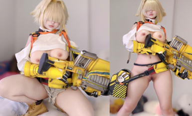 【2025年新品】天生蘿莉體合法嫩妹，COS博主【cocacla2002】角色扮演自慰騎乘後入，小母狗屬性拉滿