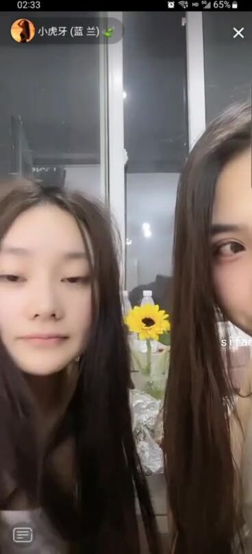 最新《瘋狂抖音》外篇之《抖音擦邊2》顏值主播各顯神通 閃現走光 刷邊尿尿熱舞 扣逼漏奶 (168)