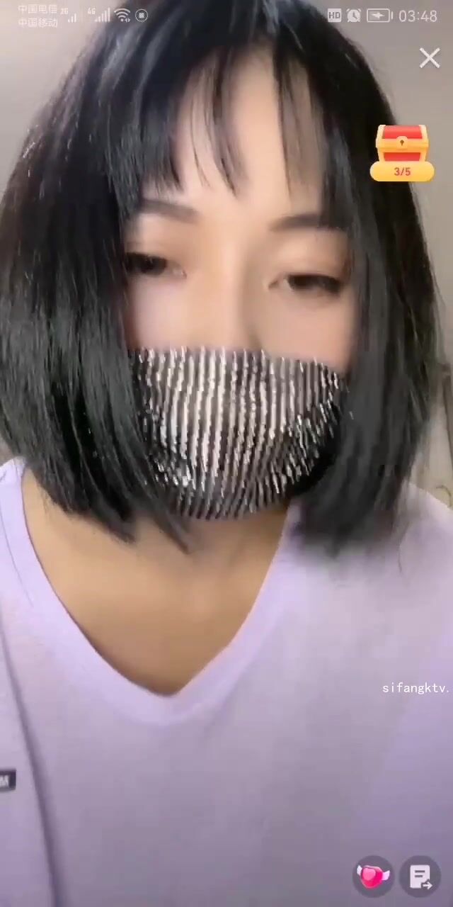 最新《瘋狂抖音》外篇之《抖音擦邊2》顏值主播各顯神通 閃現走光 刷邊尿尿熱舞 扣逼漏奶 (50)